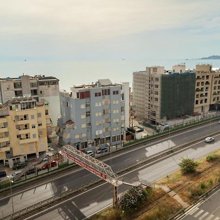 Ferienwohnung High-Tech Flat Durrës Exterior foto