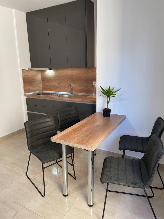 Ferienwohnung High-Tech Flat Durrës Exterior foto