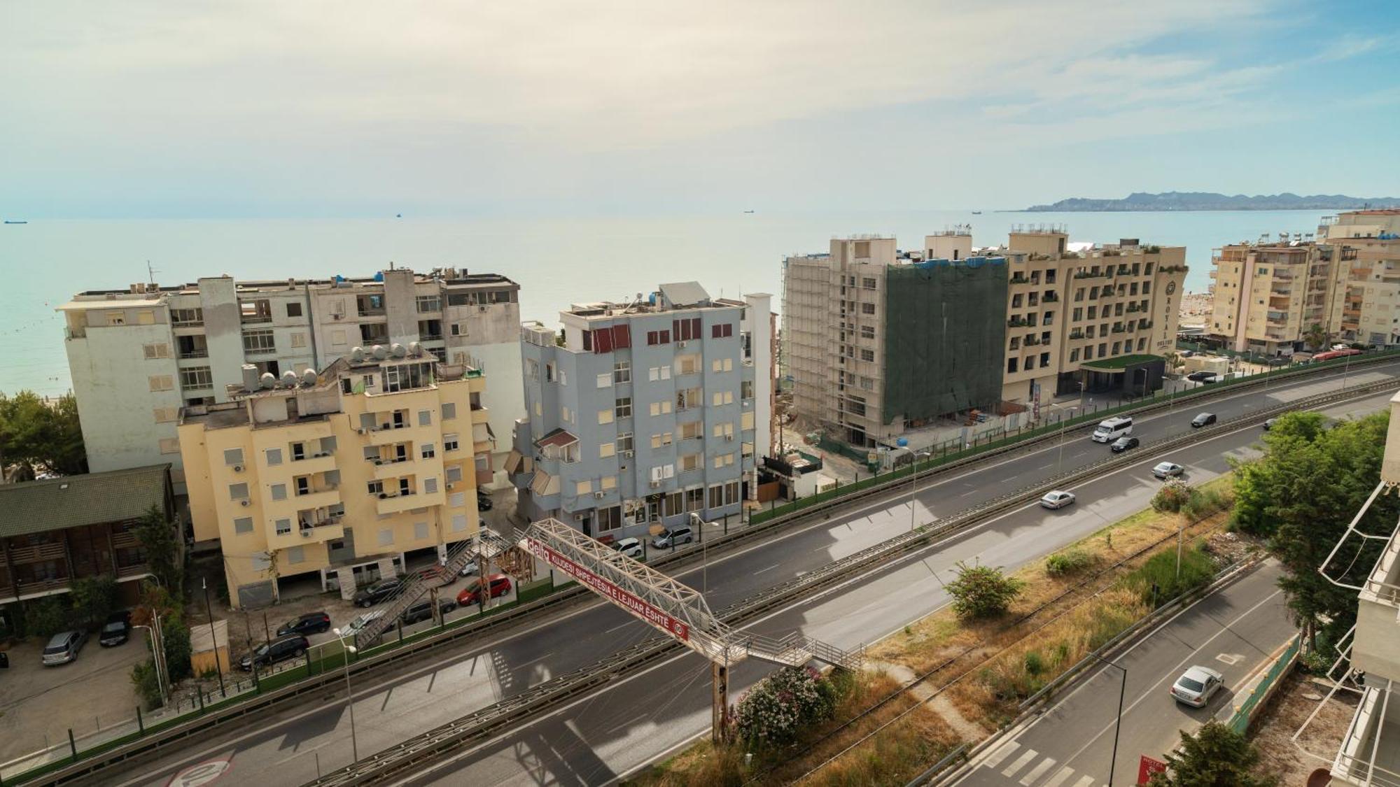 Ferienwohnung High-Tech Flat Durrës Exterior foto